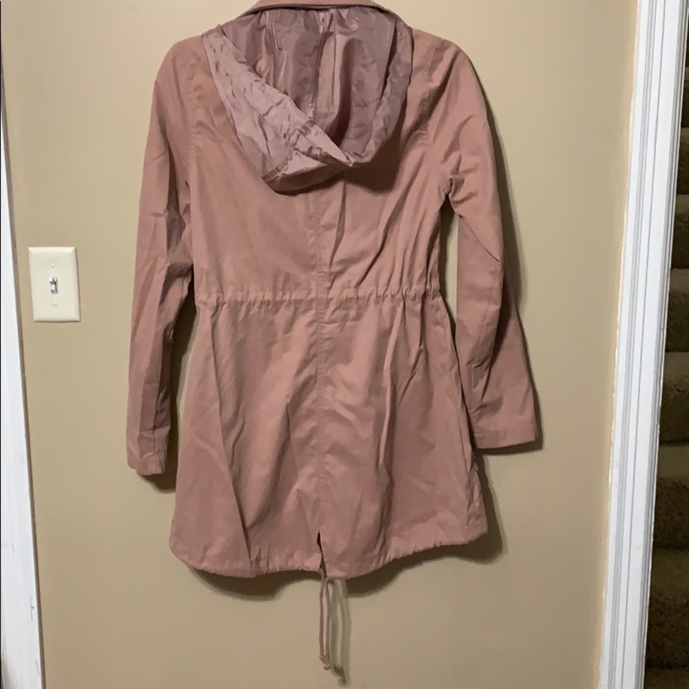 Mossimo Water Resistant Lightweight Rain Jacket - Picture 5 of 8